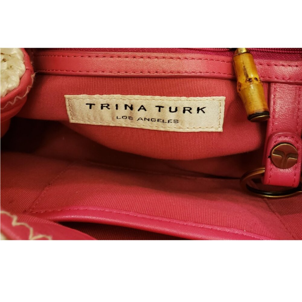 Trina Turk Handbag/Shoulder Bag White Woven Pattern with Pink Handles - Picture 2 of 6
